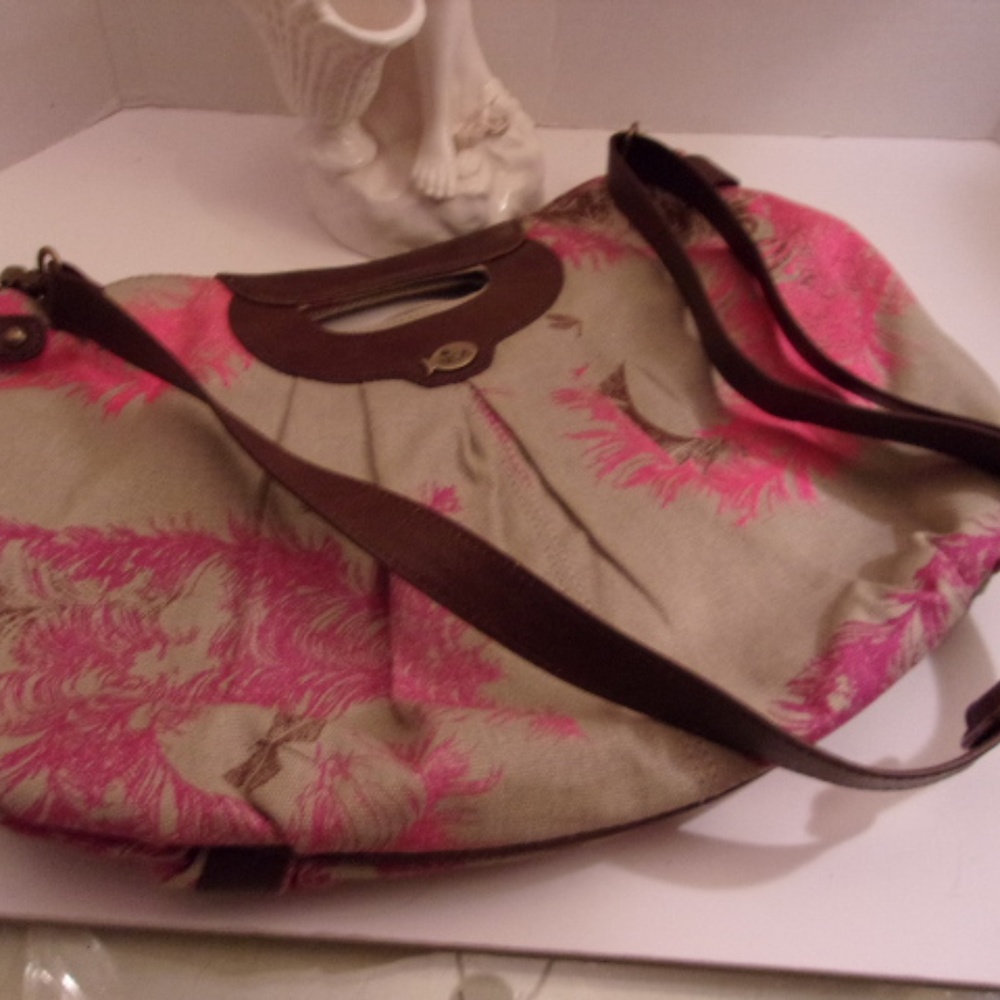 LOVELY NICA HANDBAG. S4-9